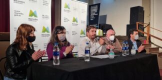 Provincia firmó el contrato para la construcción de viviendas