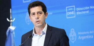 «Wado» de Pedro puso su renuncia a disposición del Presidente