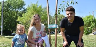 Más familias se sumaron al “Bosque de los Primeros Mil Días”