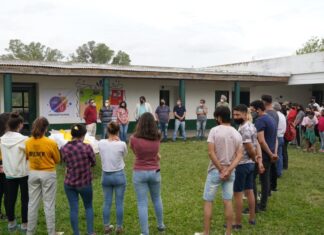 El CEPT N° 4 inauguró la primera radio escolar rural de la región