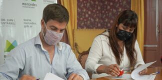 Ustarroz firmó convenio por obras “para mejorar la calidad de vida de nuestros vecinos”