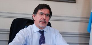 Sileoni anunció el «tiempo de presencialidad plena y un plan a seis años»