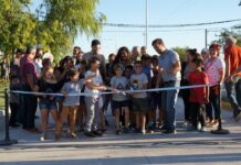 Ustarroz inauguró la obra de pavimento en Barrio Unidad y Progreso
