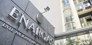 ENARGAS y el Municipio de Carmen de Areco coordinan acciones para expandir obras de gas por redes en la localidad