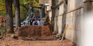 Ustarroz y la comunidad educativa de Escuela Normal recorrieron avance de obra