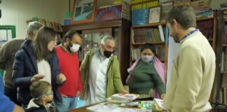 Ustarroz entregó libros en la Escuela Nº20. “Siempre hay que apostar a la educación”