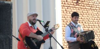 Hubo música y baile en la Peña Solidaria del Día del Trabajador