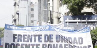 Los gremios docentes le pidieron a Sileoni que se active la cláusula de monitoreo salarial