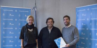 Ustarroz firmó con Nación el acceso al edificio del Correo