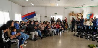 Mil Días: entrega de cochecitos y curso pre parto en el C.I.C