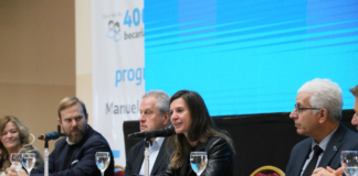 RAVERTA Y PERCZYK ANUNCIARON QUE MÁS DE 400.000 BECARIAS Y BECARIOS PODRÁN HACER CURSOS GRATIS EN IDIOMAS