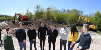 Ustarroz en reunión del Directorio de la Cuenca del Río Luján