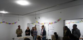Reconocimiento a vecinos que trabajan por la alfabetización en la ciudad