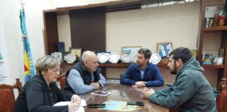 Reunión con bomberos y preocupación por incendios de pastizales