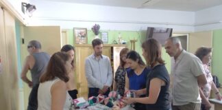 Abuelas Tejedoras y solidarias con el programa Primeros Mil Días