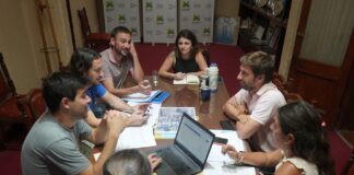 Reunión de trabajo y gestión para ampliar servicios básicos a más de 900 familias