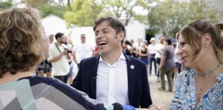 Kicillof inauguró una usina y recorrió el Parque Fotovoltáico en la Isla Martín García