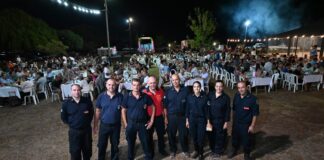 Lleno total en cena a beneficio de Bomberos