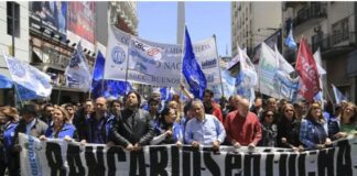 Bancarios renegociaron paritarias y acordaron un súper bono de más de $342 mil