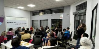 Noelia Ruiz y una charla de living con emprendedores a sala llena
