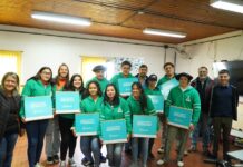 Entregaron bicis, computadoras y abrigos en el CEPT N°4