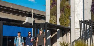 Estudiantes bonaerenses pueden anotarse en becas para cursar en universidades de todo el país