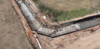 Avanza la obra del canal hídrico más grande realizado en Mercedes