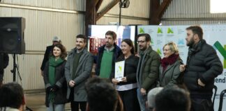 Ministro Simone y Ustarroz entregaron 36 créditos para construcción desde Buenos Aires Crea