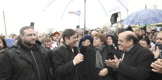 Kicillof y Mussi encabezaron la inauguración de obras de pavimentación en Berazategui