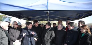 Kicillof y Ghi visitaron la base operativa de la Fuerza Barrial de Aproximación