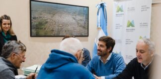 A través de la firma de cesiones administrativas y regulación dominial 16 familias en condiciones de comenzar los trámites de escritura
