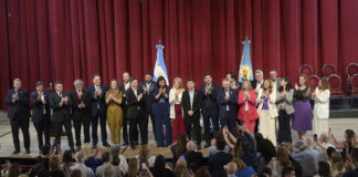 Kicillof tomó juramento a los integrantes del gabinete provincial