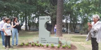 Inauguraron un monumento que recuerda la figura de Lucas Fal