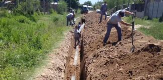 El Municipio suma a más familias a la red fina de agua