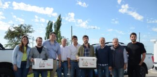 Tecnovax donó al Municipio 800 vacunas para prevenir encefalomielitis equina.
