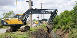 Avanzan con las obras hídricas en los canales de la ciudad