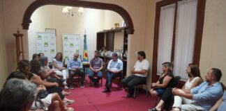 Ustarroz recibió al Ministro Sileoni en una importante mesa de trabajo y gestión