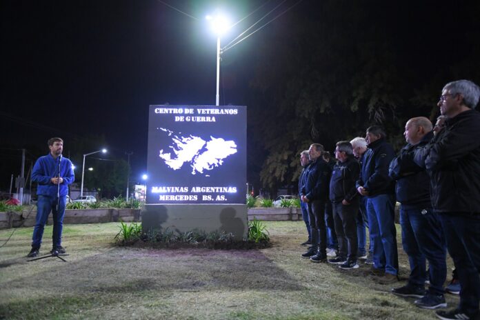 HOMENAJE VETERANOS