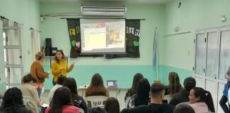 Talleres sobre el uso de pantallas y crianza para los Jardines Maternales Municipales