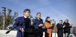 Kicillof inauguró un nuevo puente que conecta Moreno e Ituzaingó
