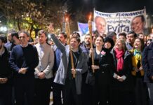 Kicillof participó de la Marcha de Antorchas en homenaje a Eva Perón