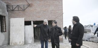 Kicillof inauguró un nuevo Centro de Atención Primaria de la Salud en el barrio La Carmencita