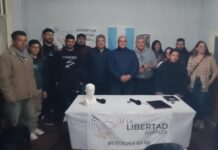 Entrega de actas y afiliaciones de La Libertad Avanza Mercedes