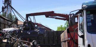 Municipio realizó una nueva compactación de autos, motos y chatarras