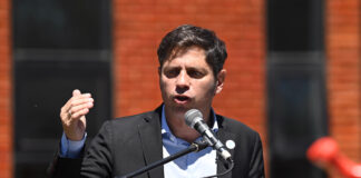 Kicillof inauguró la Casa de la Provincia en Colón