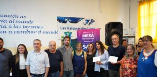 Provincia entregó equipamiento para escuelas y junto al municipio inauguraron obras