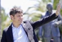 Kicillof entregó viviendas para familias de Chascomús