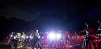 Exitosa bicicleteada nocturna desde la Dirección de Deportes