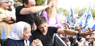 Kicillof participó de la marcha por el Día Nacional de la Memoria por la Verdad y la Justicia