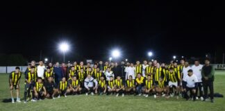 Los Carteros presentaron su indumentaria 2025